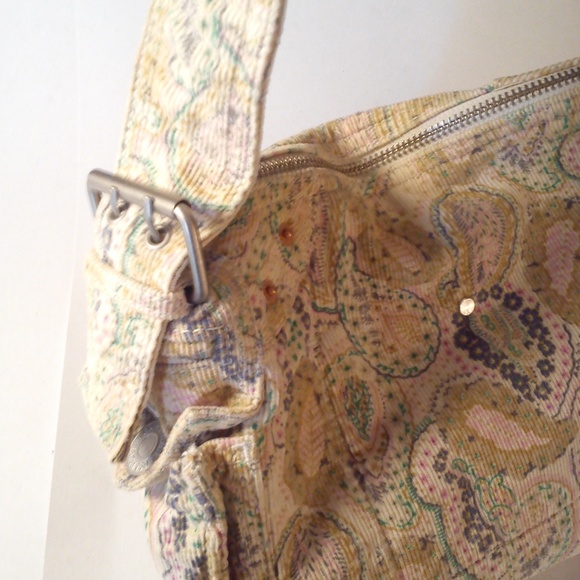 Gap - Picture 2 of 6